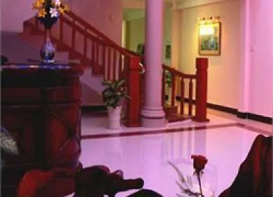 Violet Hotel Нячанг